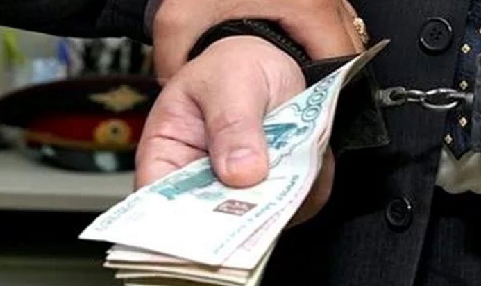 дача взятки полицейскому статья этому